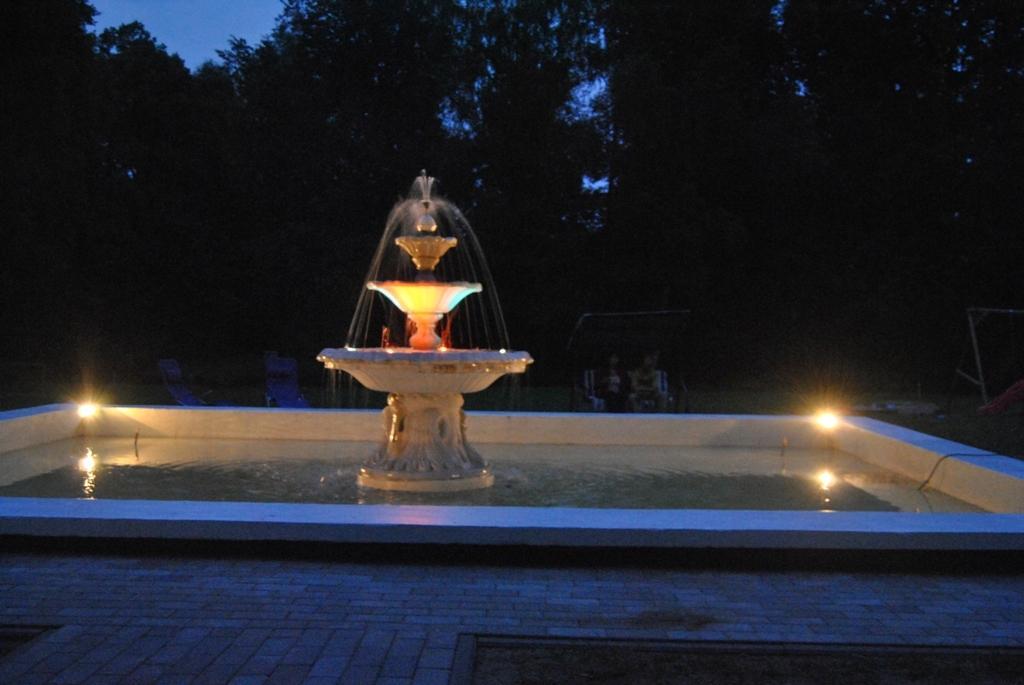 Hotel Ksiezycowy Dworek Ketrzyn Bagian luar foto