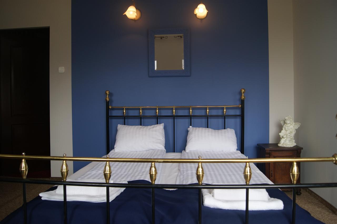 Hotel Ksiezycowy Dworek Ketrzyn Ruang foto