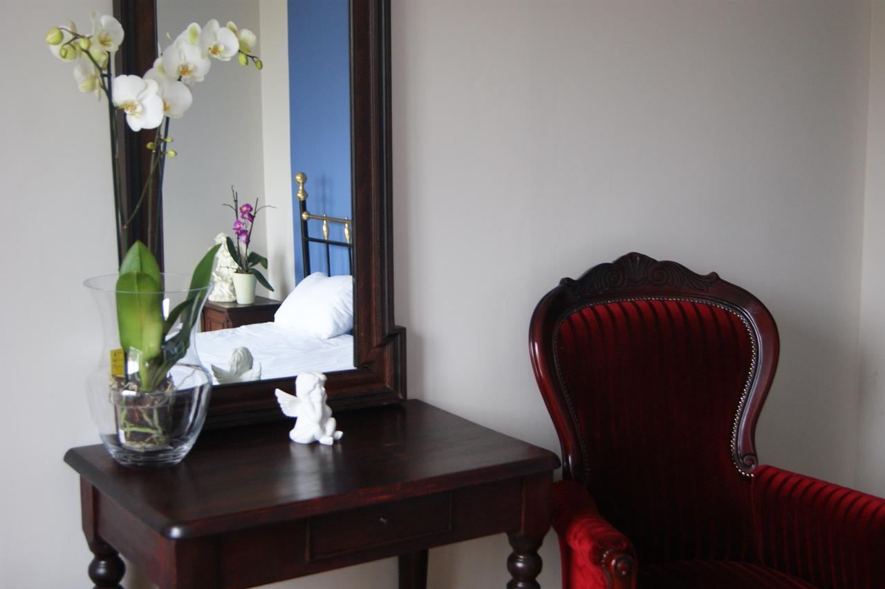 Hotel Ksiezycowy Dworek Ketrzyn Ruang foto