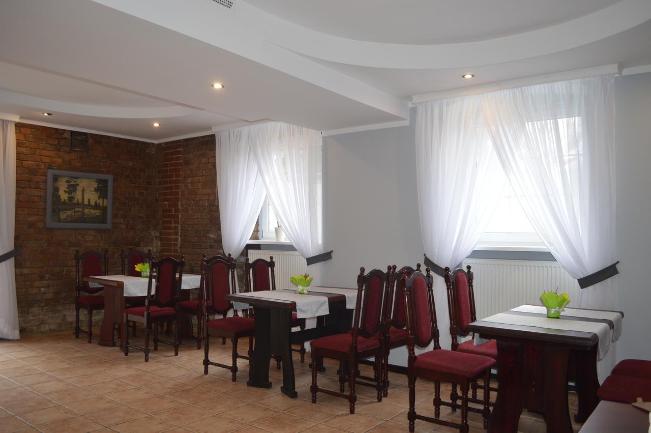 Hotel Ksiezycowy Dworek Ketrzyn Bagian luar foto