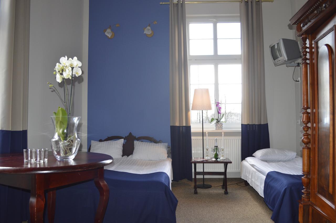 Hotel Ksiezycowy Dworek Ketrzyn Bagian luar foto