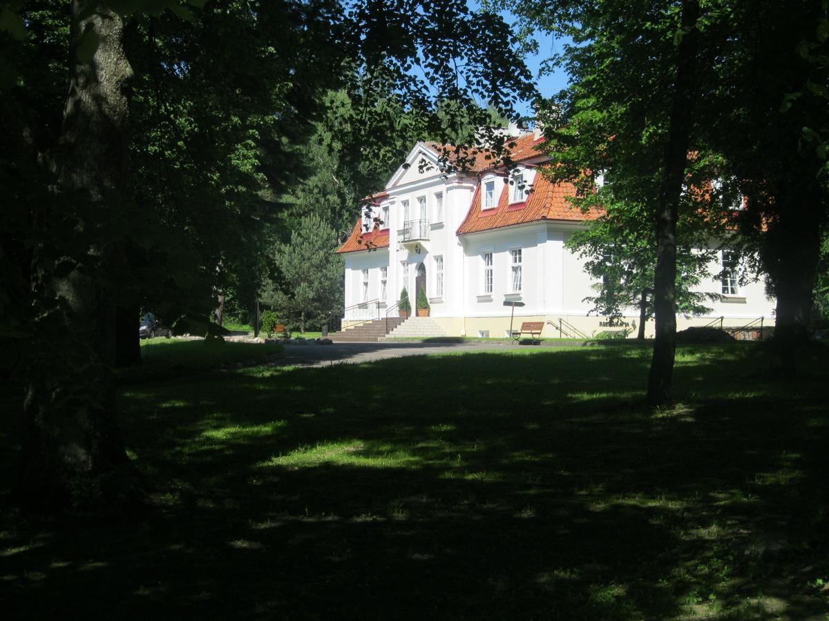 Hotel Ksiezycowy Dworek Ketrzyn Bagian luar foto